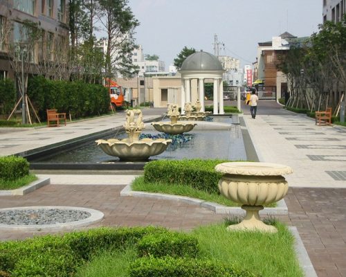 헤돈스톤 제품을 사용한 논현동 동양파라곤의 완공 모습 중 일부