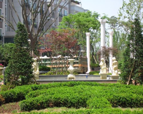 해시계: ARMILLARY SPHERE:  X714 
조각상: HE600 serise